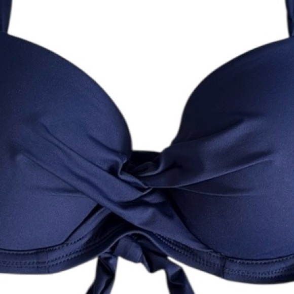 Tommy Bahama Pearl Underwire Cross-Back Bikini Top - Picture 6 of 14